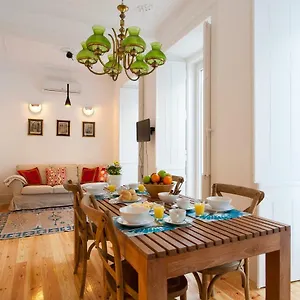 Principe Real Patio House Apartment Lisbon